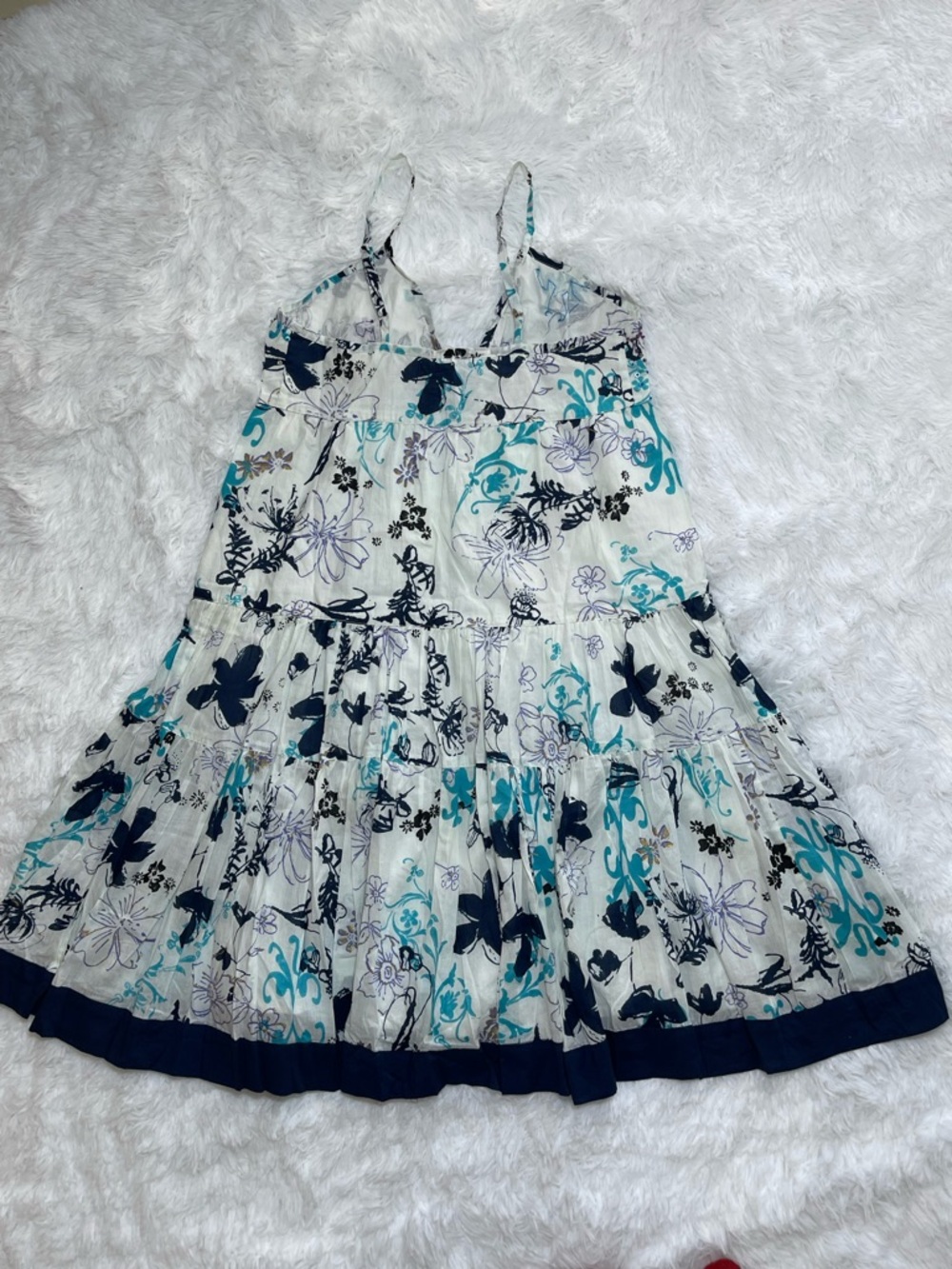 CHAUDRY KC White Floral Tiered Casual Sundress with Teal and Navy Accents - Picture 3 of 15